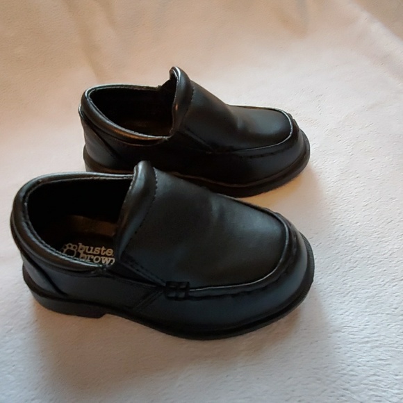 Buster Brown Other - Buster Brown baby dress shoes size 5